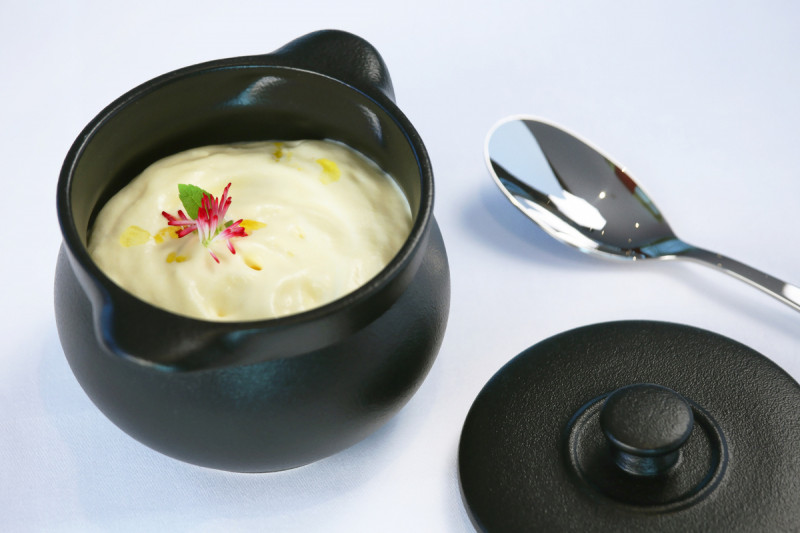 Plat ovale gris porcelaine vitrifiée 37x21 cm Chefs Fusion Rak