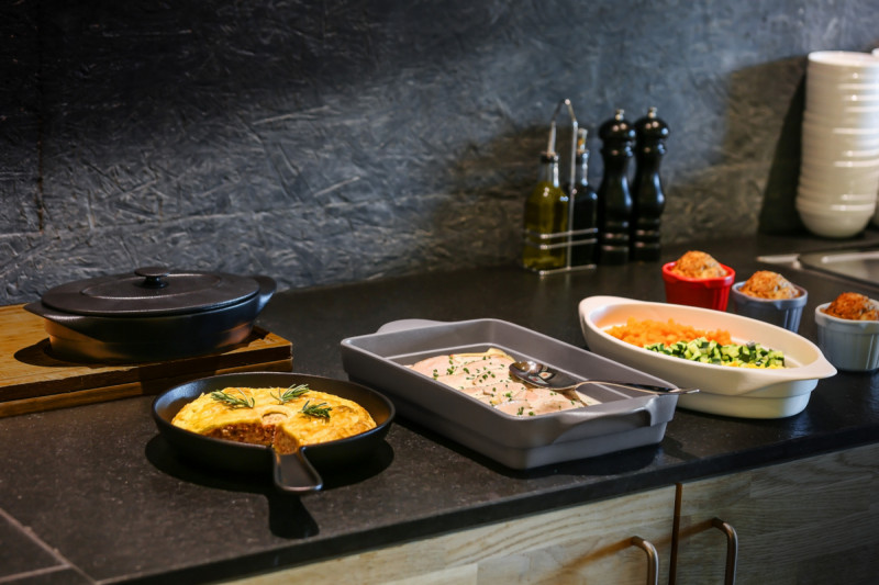 Plat ovale blanc porcelaine vitrifiée 31x18 cm Chefs Fusion Rak