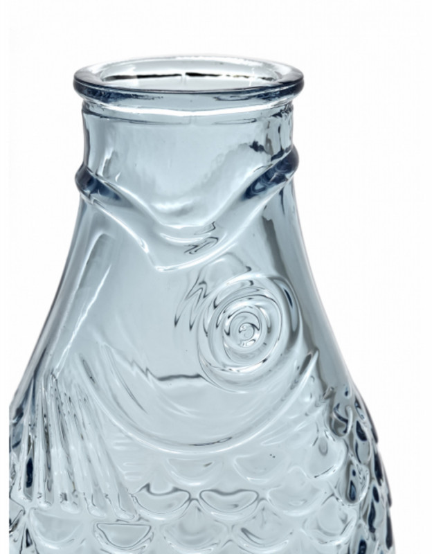 Carafe irrégulier bleu clair verre pressé 85 cl Fish&fish Serax